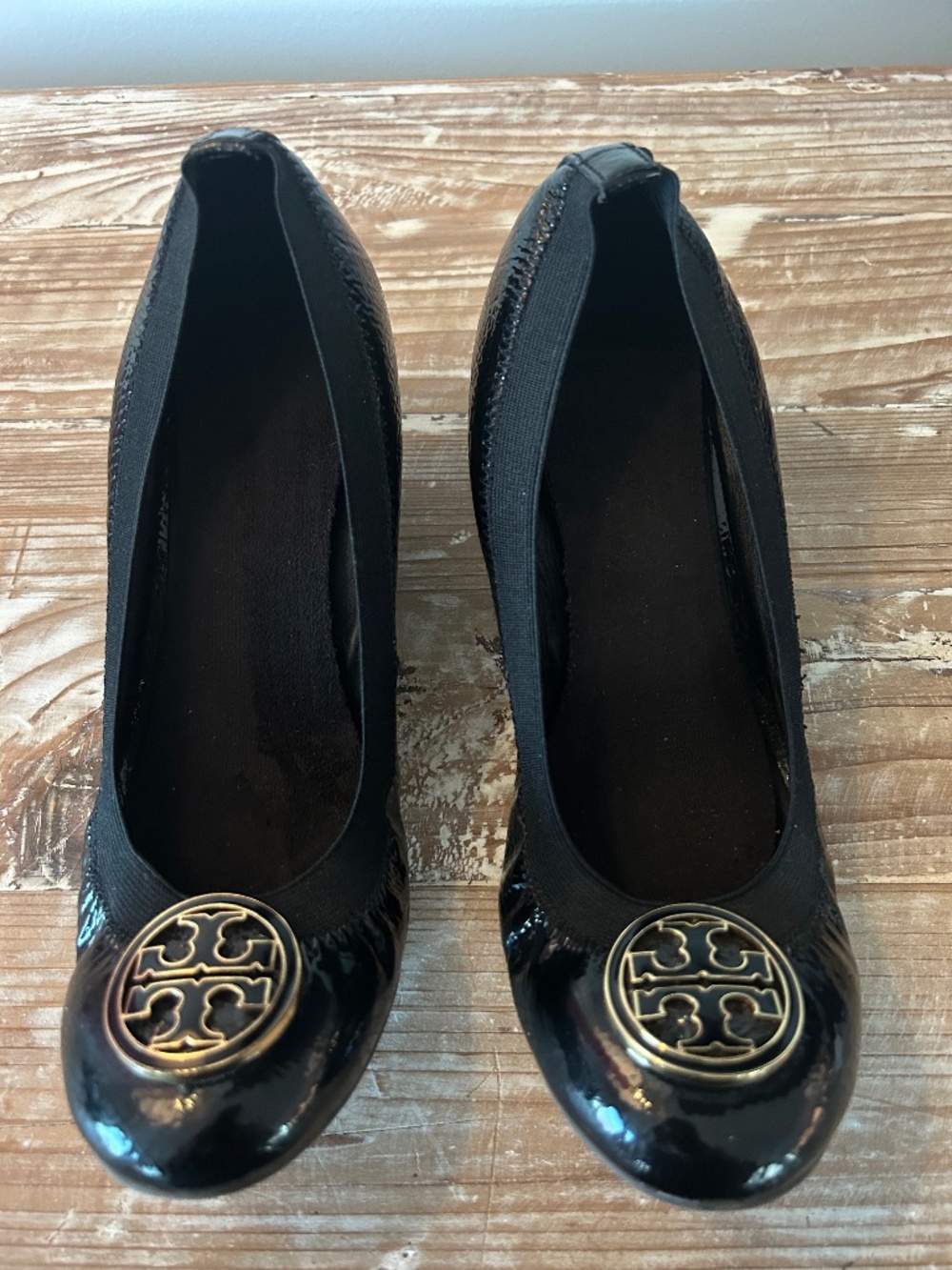 Tory Burch Caroline Wedge Patent Leather Pumps Patent Leather - Sz 8.5 VGC